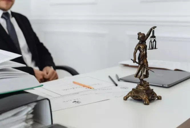 The Benefits of Hiring a Lawyer to Defend You from Creditors | CreditDr